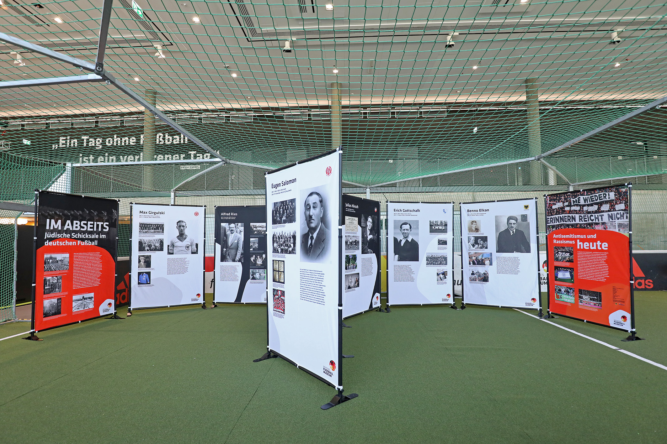 21 k werk dfm sonderausstellung im abseits 02
