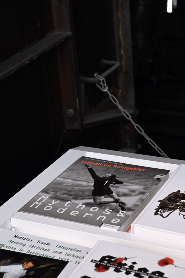 24 k werk rm mythos und moderne katalog 2