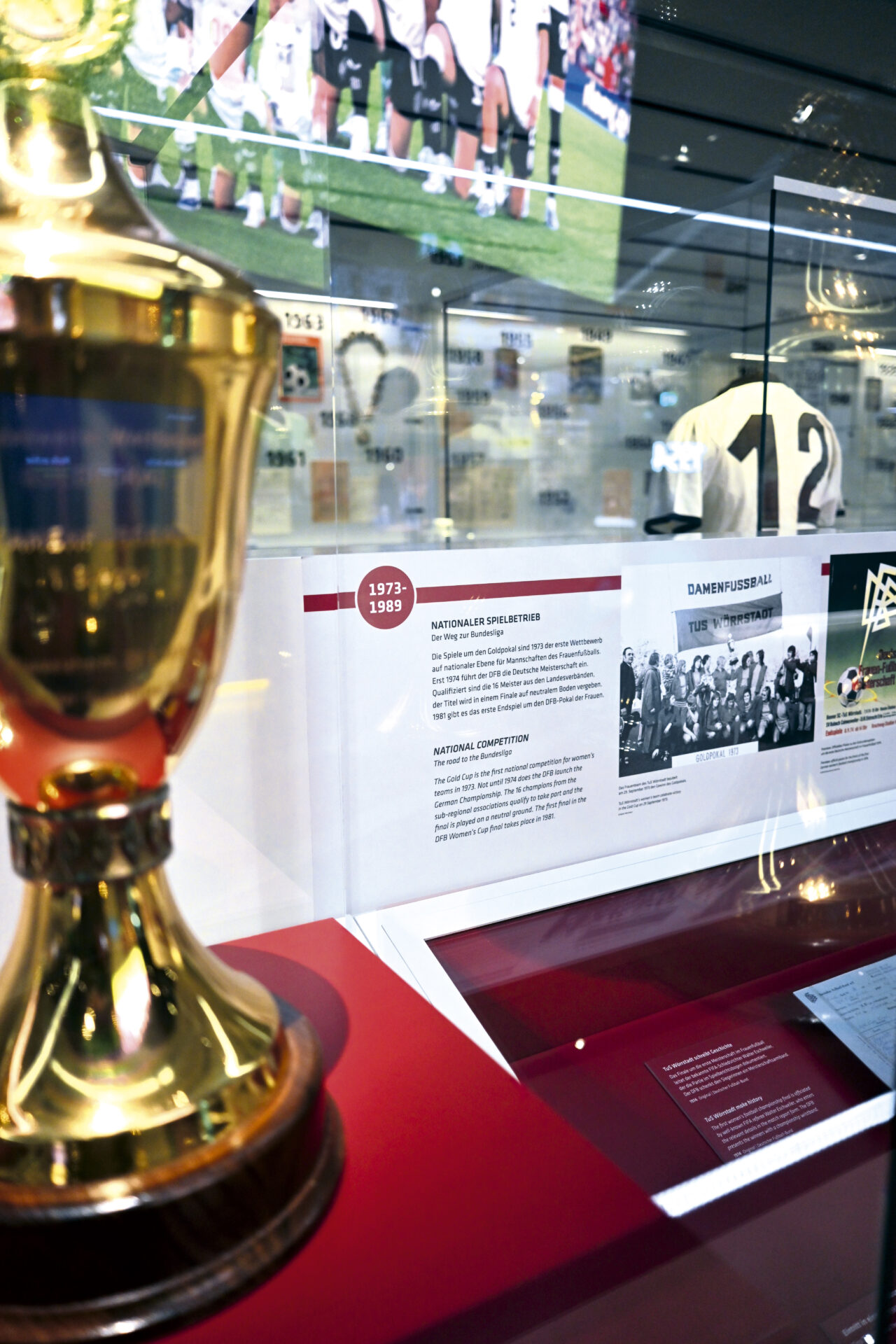 26 k werk dfm szenografie frauenfussball 03